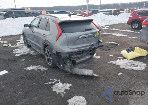 2023 Kia Niro Ex Touring z USA, uszkodzony, nr VIN KNDCR3LE2P5051783